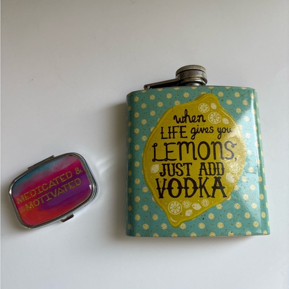 Steel “Life gives you Lemons” Flask and ‘medicated motivated’ pill holder bundle - Picture 1 of 10
